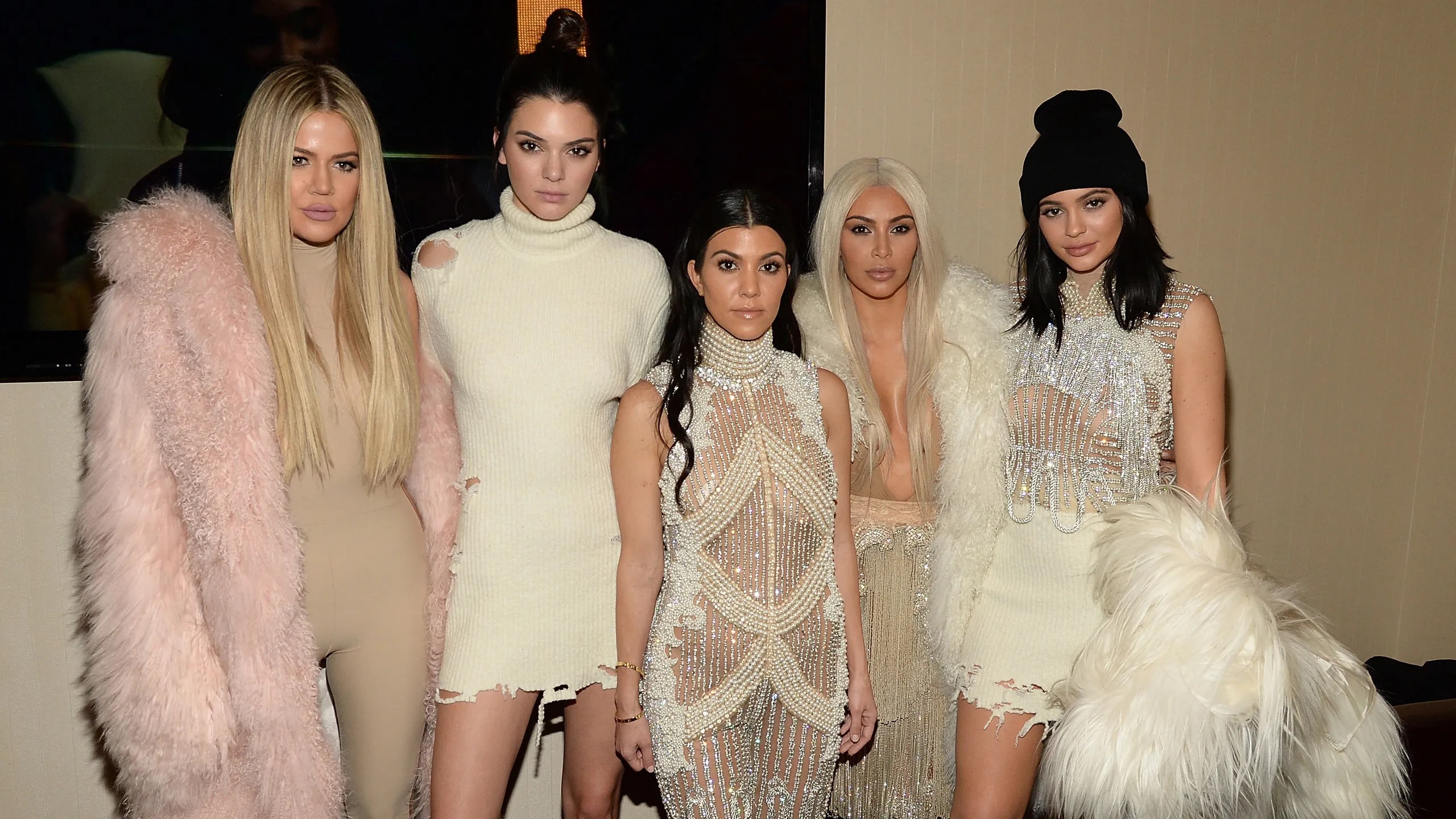 The KardashianJenner Sisters Dressed Up Like Victoria's Secret Angels