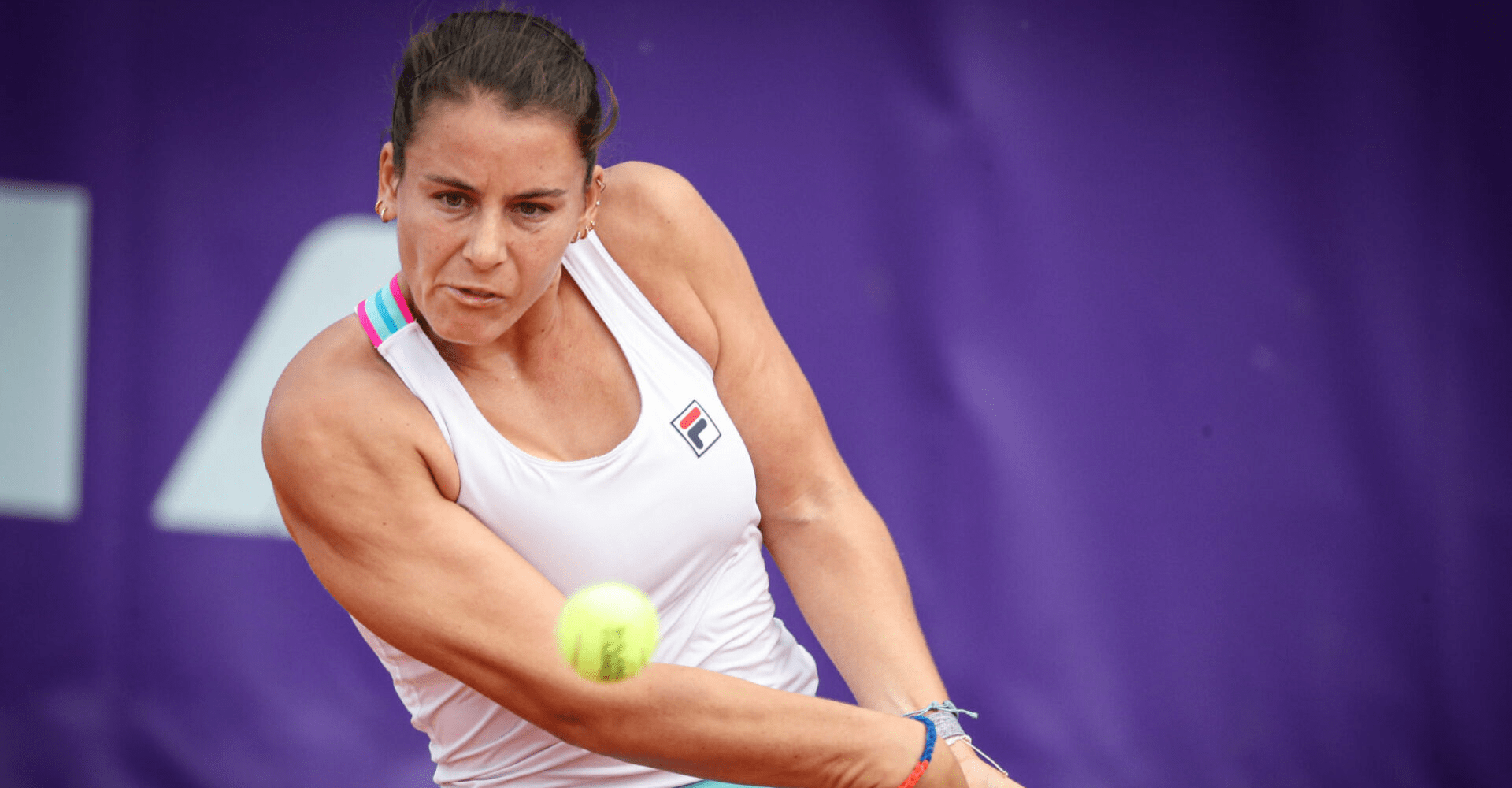 WTA Hobart Navarro comes back against Tomova to make semifinals