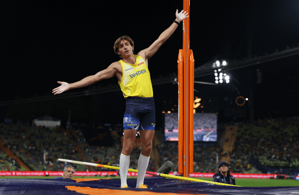 Duplantis does it again with record vault in gold medal performance