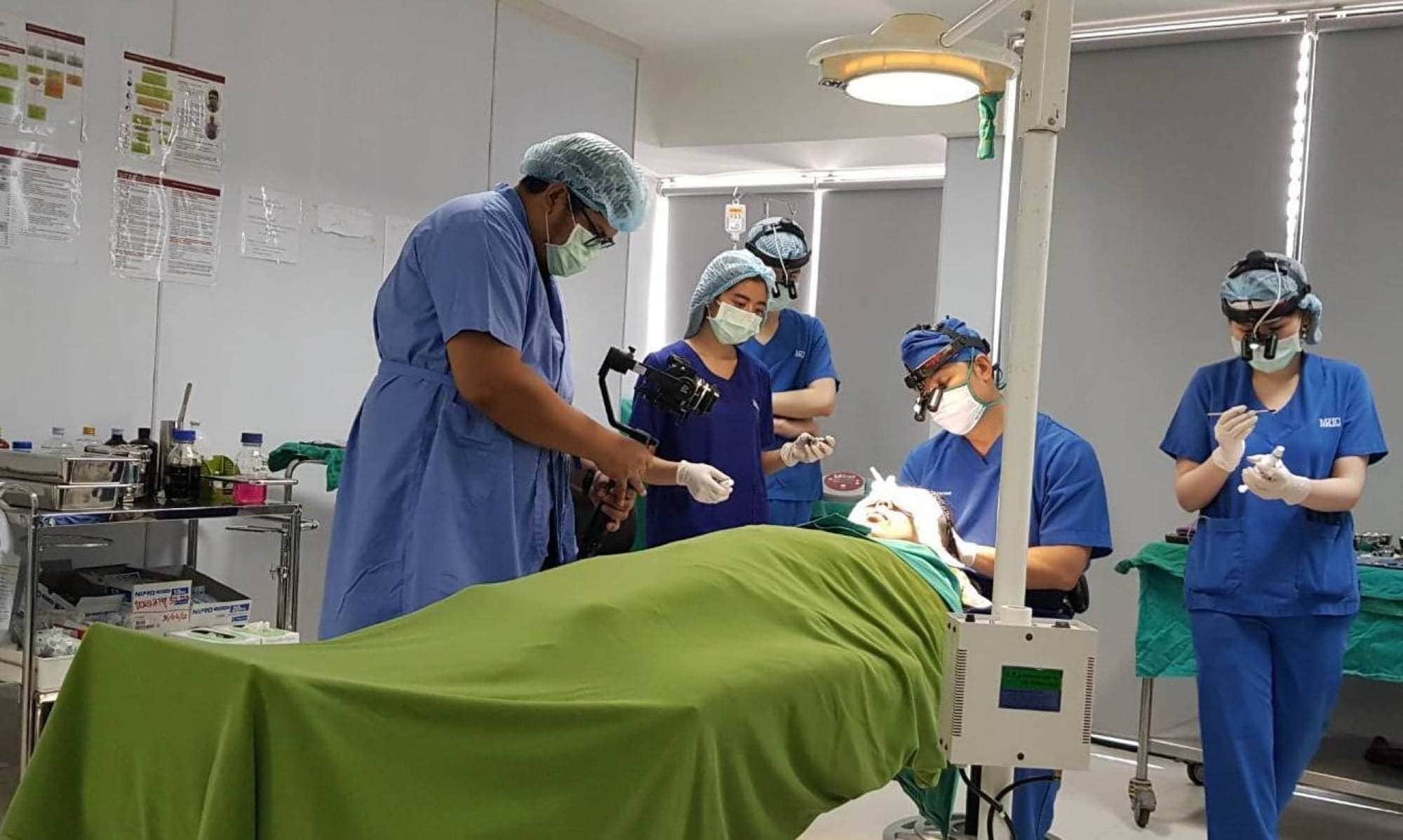 รีวิวการปลูกผม กับเรื่องราว ณ วันผ่าตัด 10 ปลูกผม - รีวิวการปลูกผม กับเรื่องราว ณ วันผ่าตัด