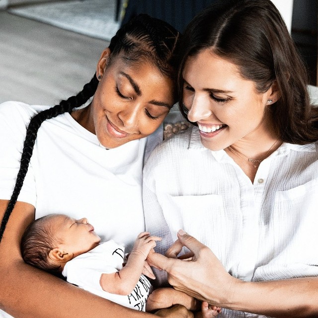 CANDACE PARKER AND WIFE ANNA PETRAKOVA THEIR FIRST CHILD