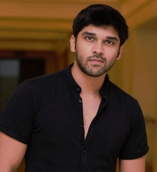 Dhruv Vikram Age, Net Worth, Girlfriend, Family and Biography (Updated
