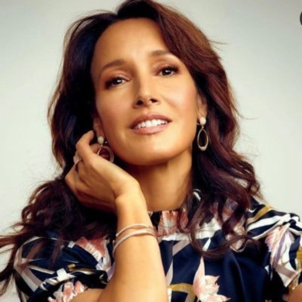 Jennifer Beals Age, Wiki, Height, Husband, Child, Net Worth