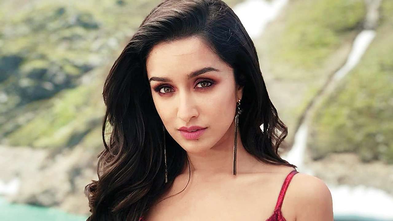 Shraddha Kapoor Biography Height, Weight, Breast Size, Family, Career