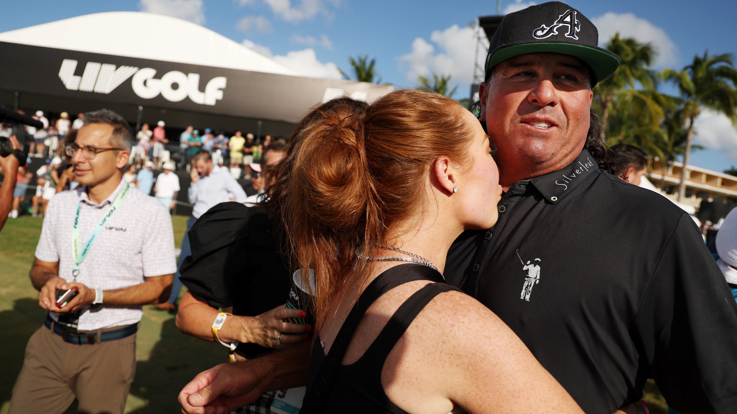Phil Mickelson Denies New Book's Allegation About 'Offensive' Pic