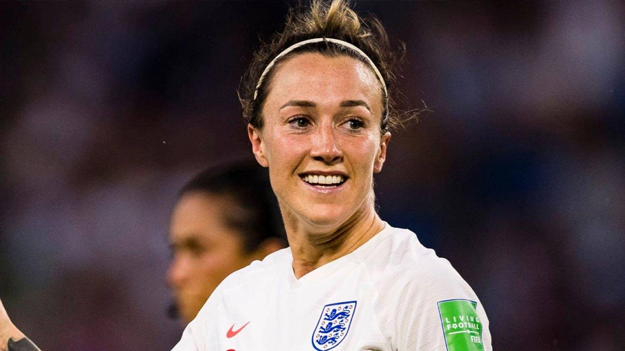 Lucy Bronze Net Worth 2024 How Much Does Lucy Bronze Earn? Check Age