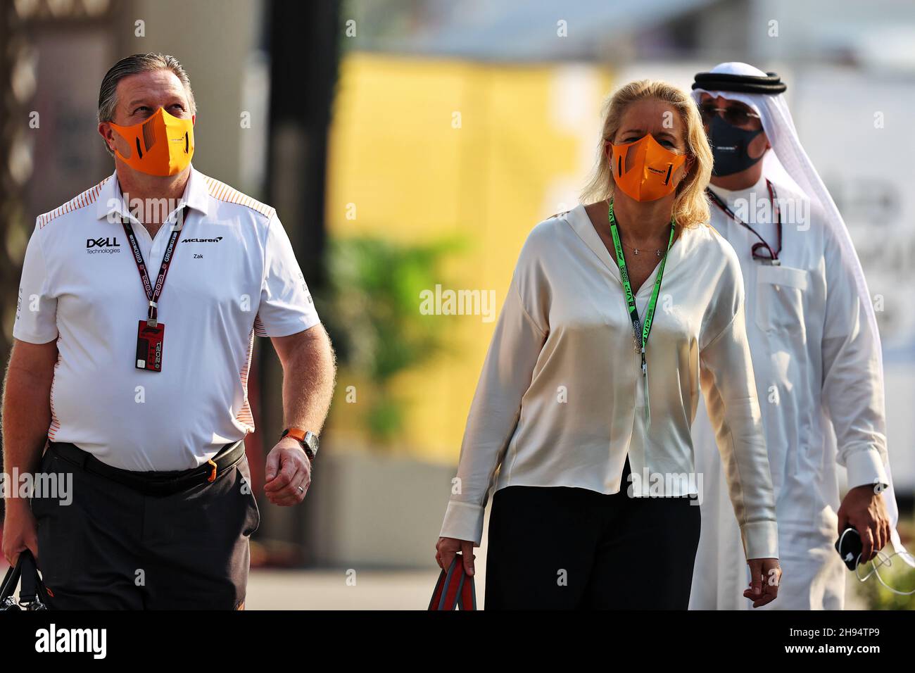 (L to R) Zak Brown (USA) McLaren Executive Director with his wife