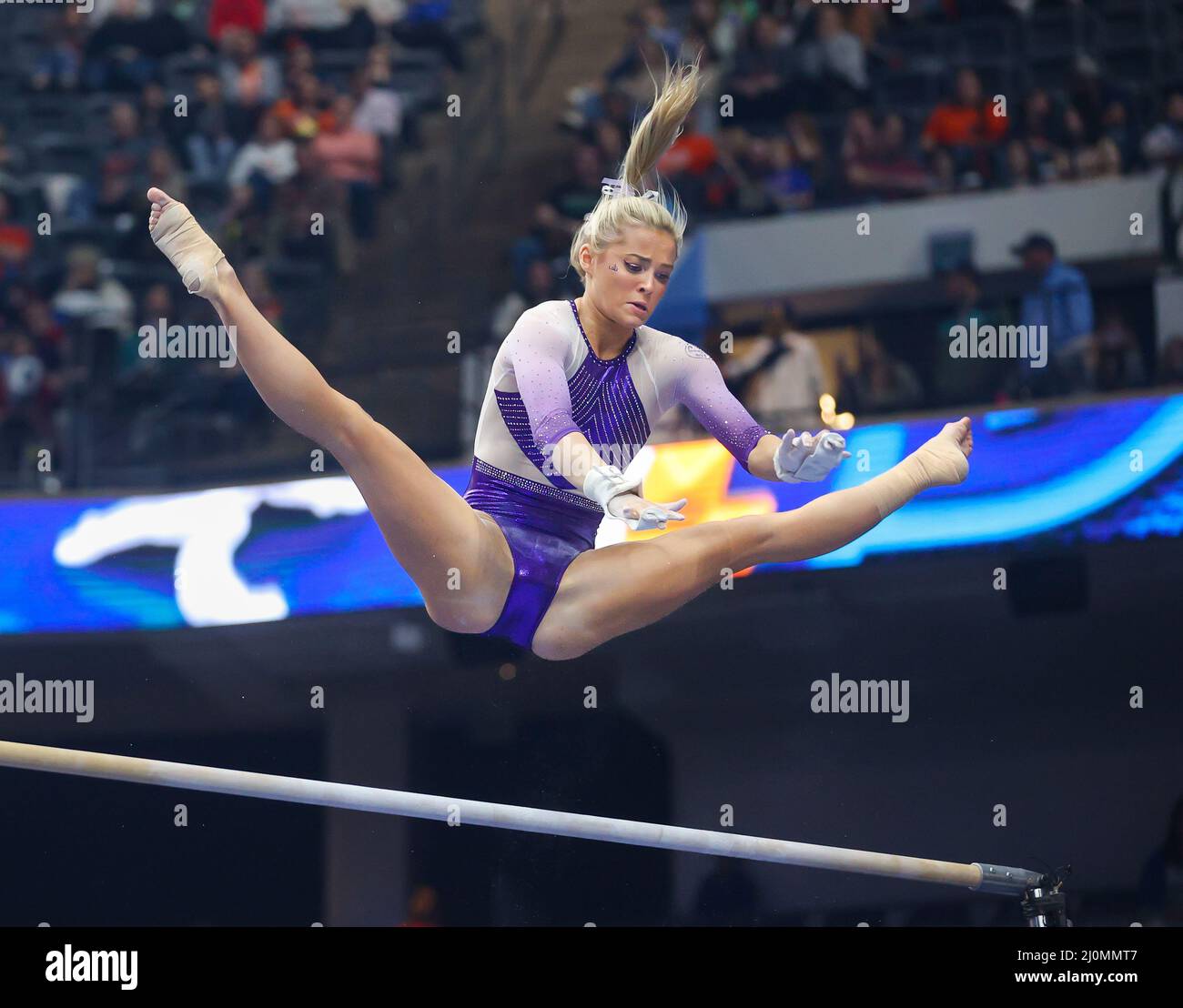 Birmingham, AL, USA. 19th Mar, 2022. LSU's Olivia Dunne on the uneven