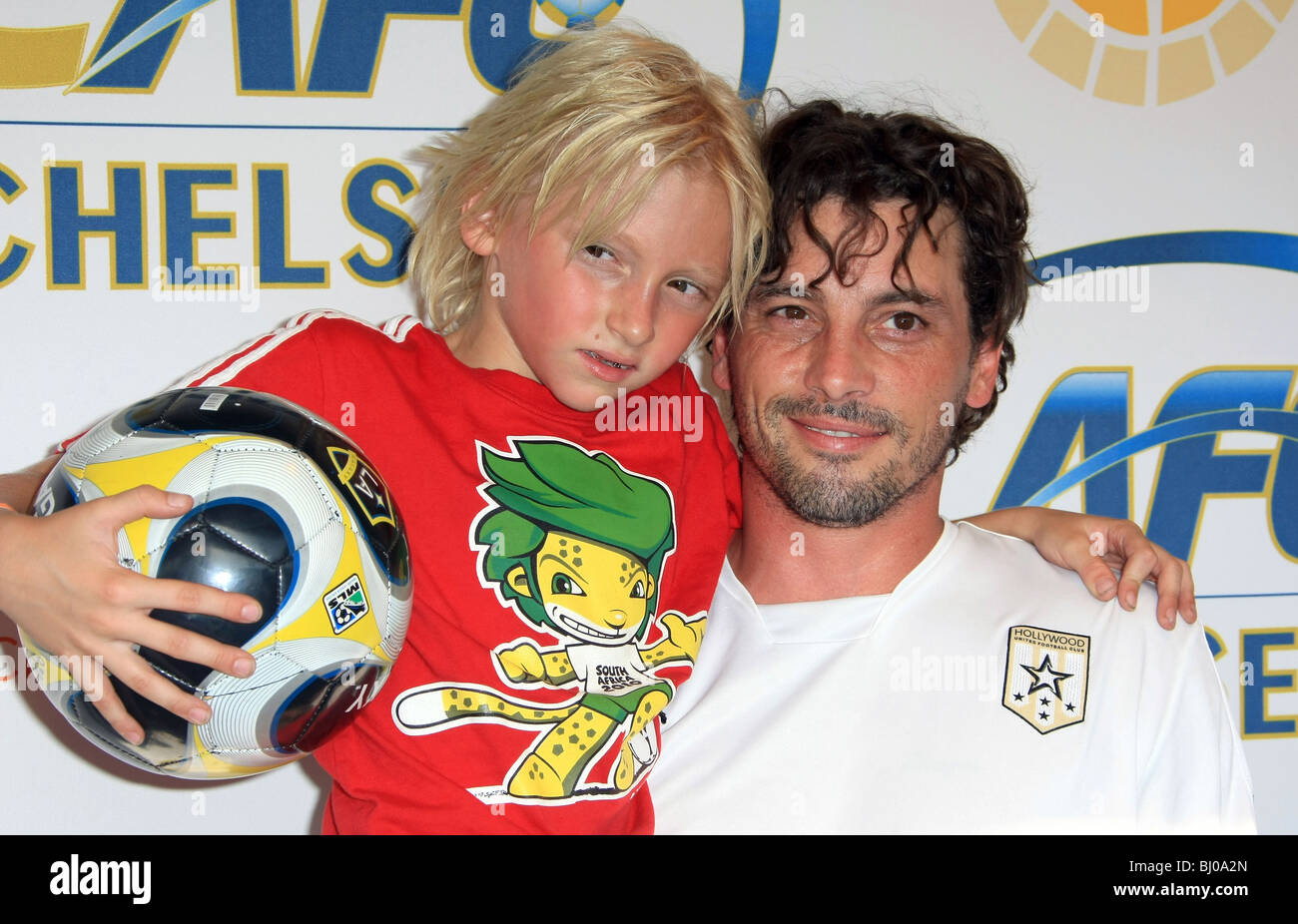 SKEET ULRICH SON HOLLYWOOD UNITED CELEBRITY MATCH ARRIVALS BEFORE