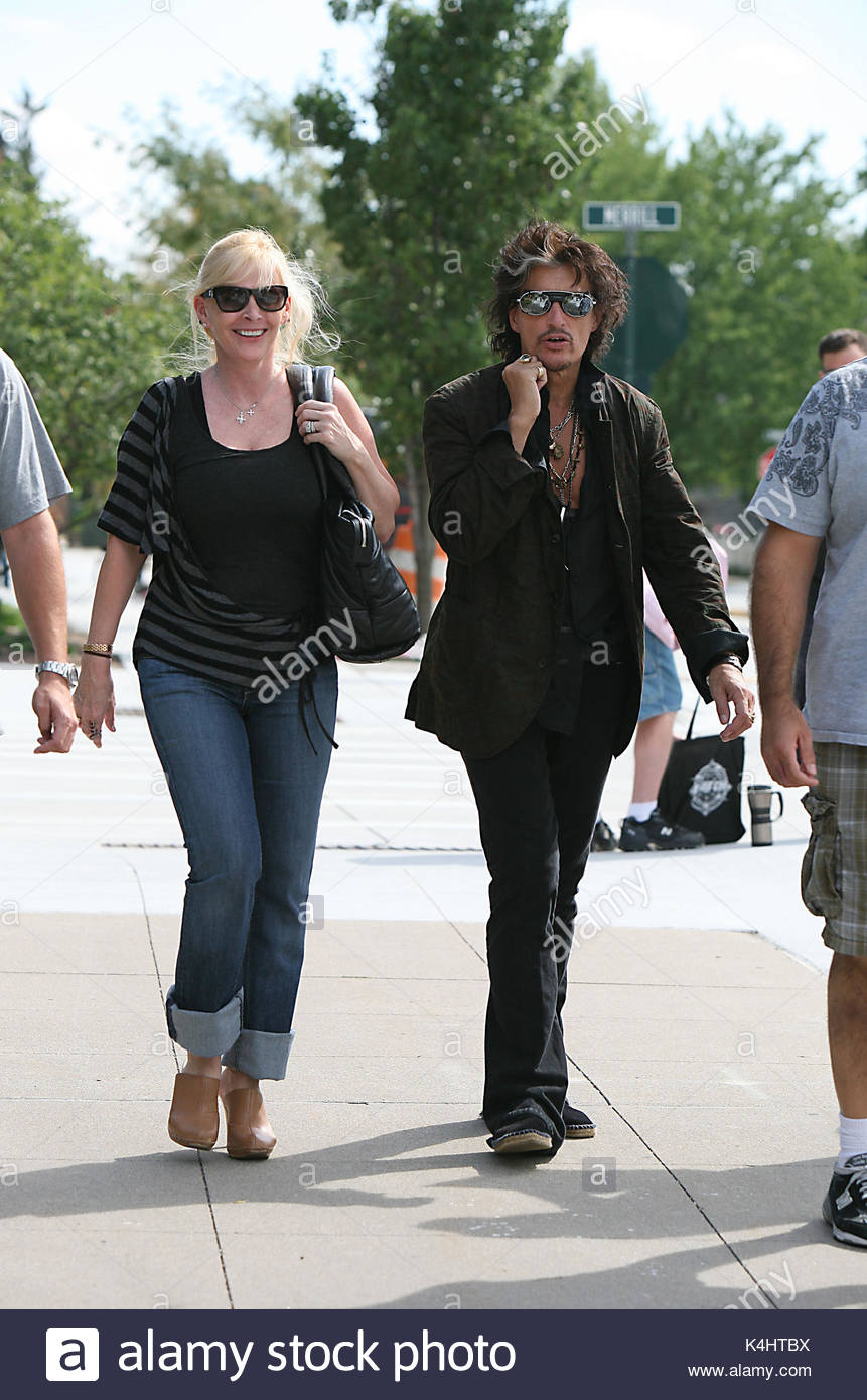 Joe Perry and Billie Montgomery. Joe Perry and wife Billie take a Stock