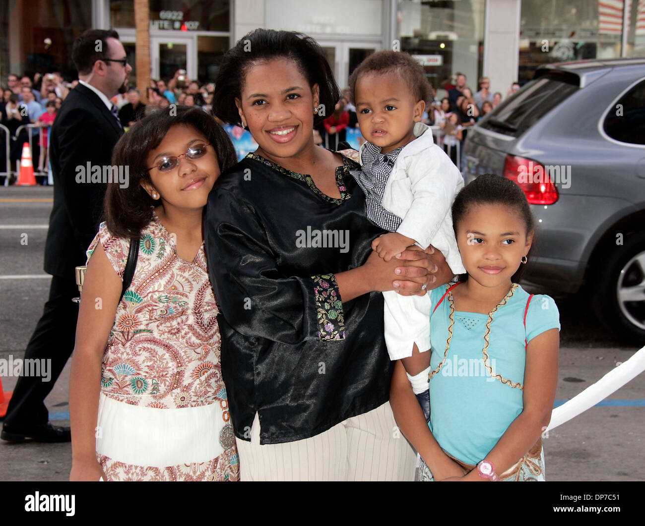 Chandra wilson and kids Banque de photographies et d’images à haute