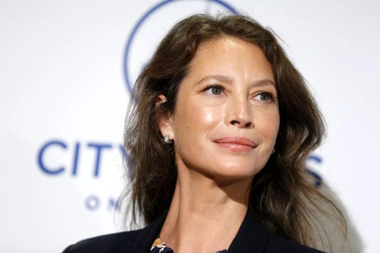 Christy Turlington Biography 2024 Age, DOB, Height & Weight