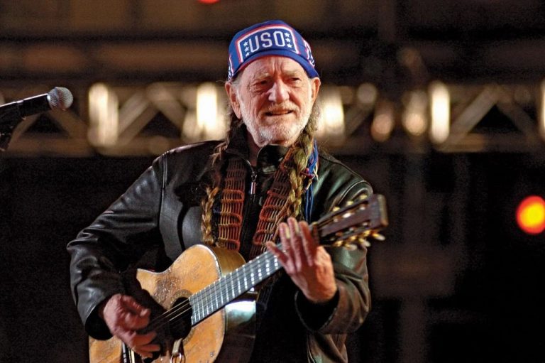 Willie Nelson Net Worth 2024 Age, Earnings, Salary & Cars