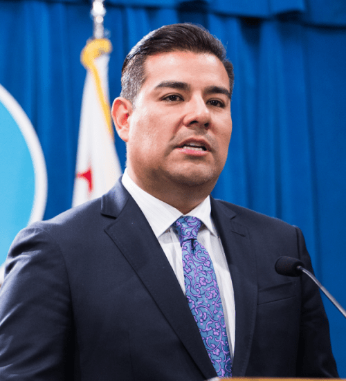 Sen. Ricardo Lara (D-Bell Gardens). Photo by Max Whittaker for CALmatters