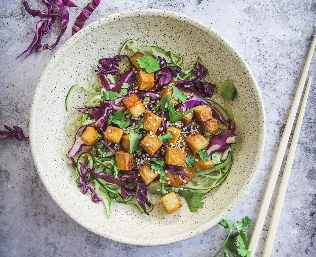 Zoodles with Thai Peanut Sauce and Tofu