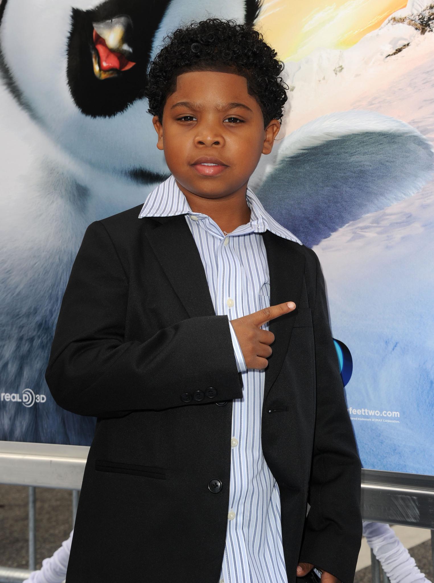 Benjamin Flores Jr. — Biografi Aktor, Film, Penghargaan & Fakta