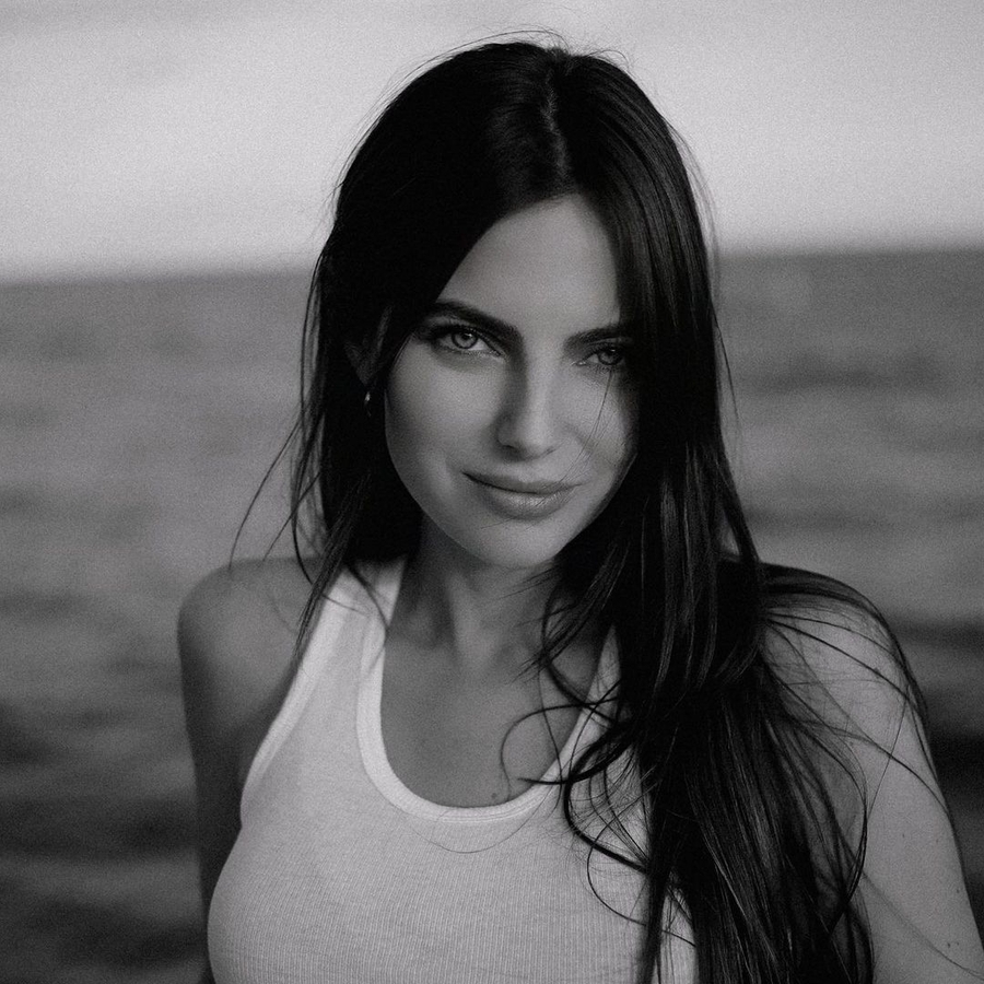 Kelly Piquet (Blogger) Age, Birthday, Bio, Facts, Family, Net Worth