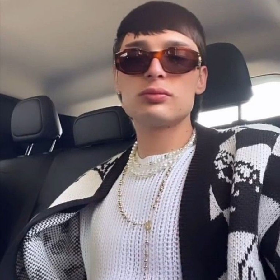 Peso Pluma (Rapper) Age, Birthday, Bio, Facts, Family, Net Worth