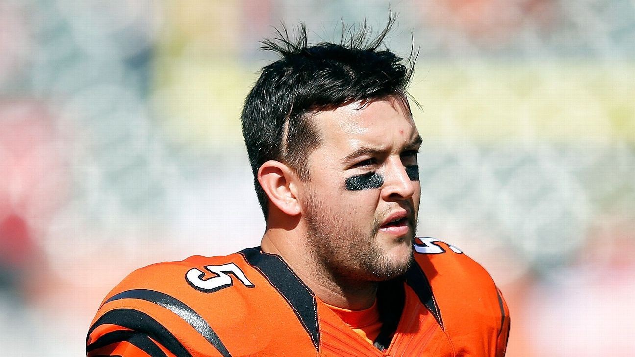 AJ McCarron files grievance vs. Bengals, wants to be unrestricted free