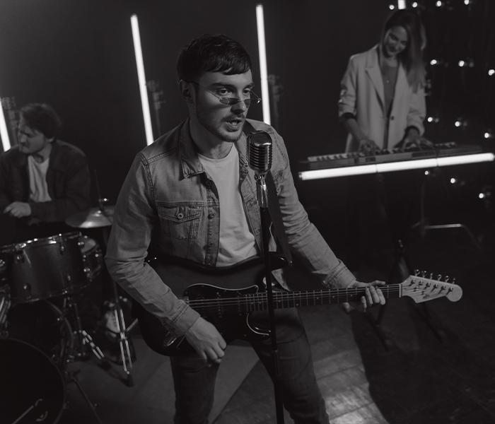 10+ Singers + Celebrities Named Paul (2024 UPDATE) Gemtracks Beats