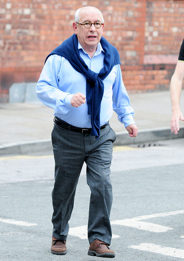 Coronation Street star reveals truth after Malcolm Hebden, 78, is reported dead Celebrity News