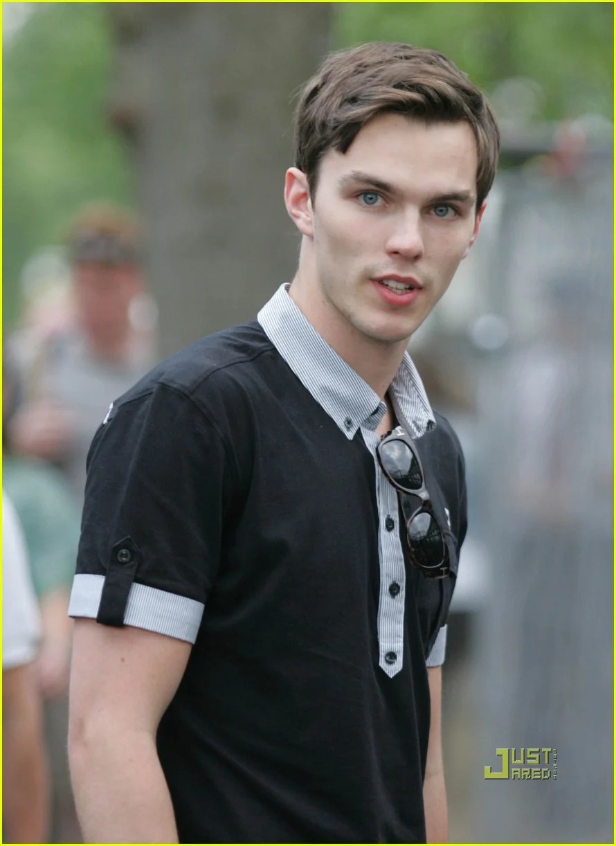 Nicholas Hoult Wimbledon with Victoria Justice! Photo 2460697