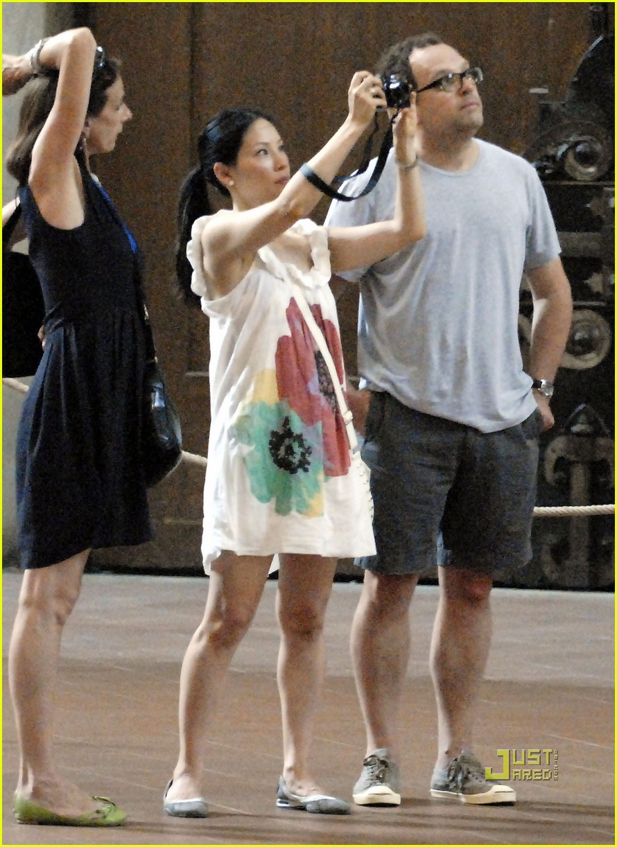 Noam Gottesman Lucy Liu's Boyfriend? Photo 2465286 Lucy Liu, Noam