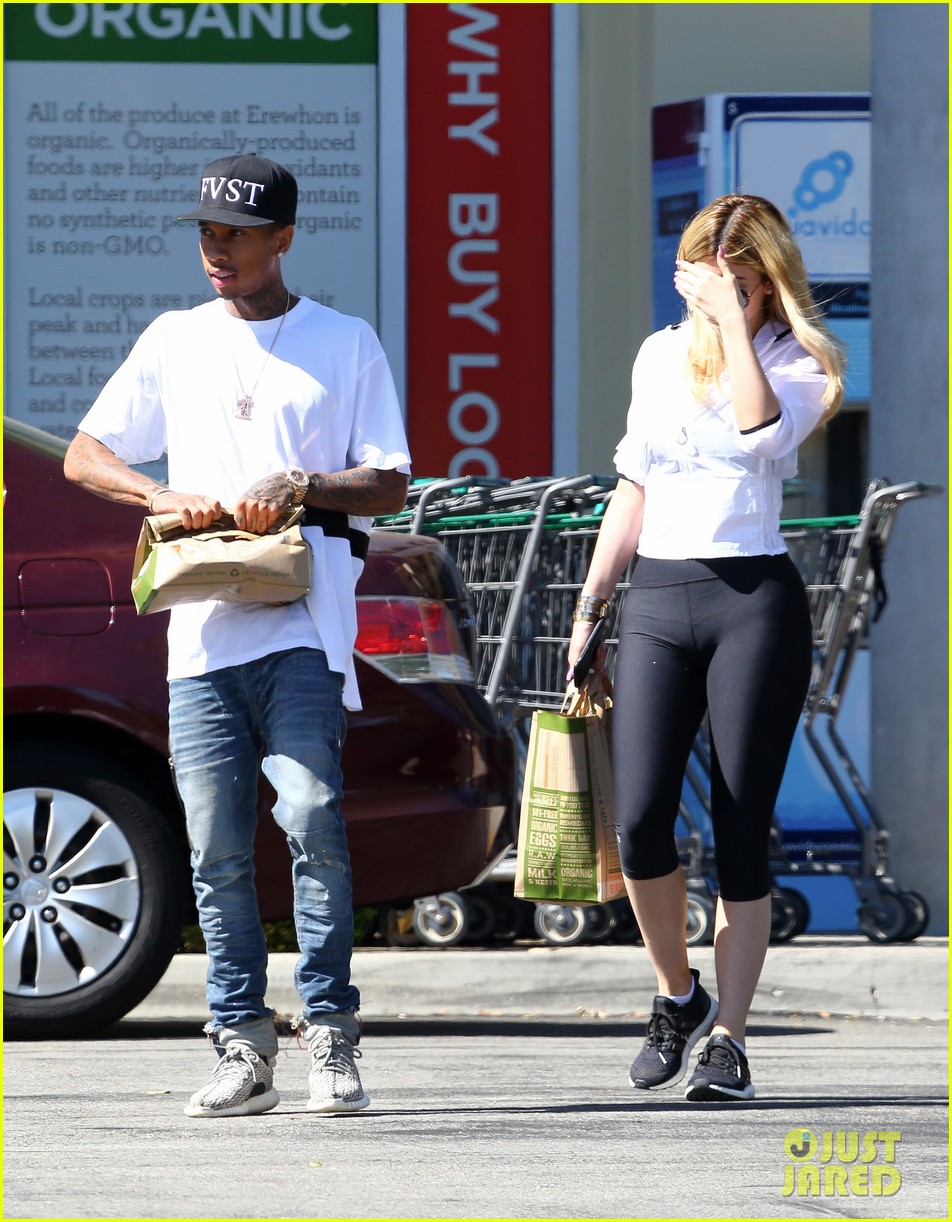 Kylie Jenner's Boyfriend Tyga Calls Out Ex Blac Chyna on Instagram