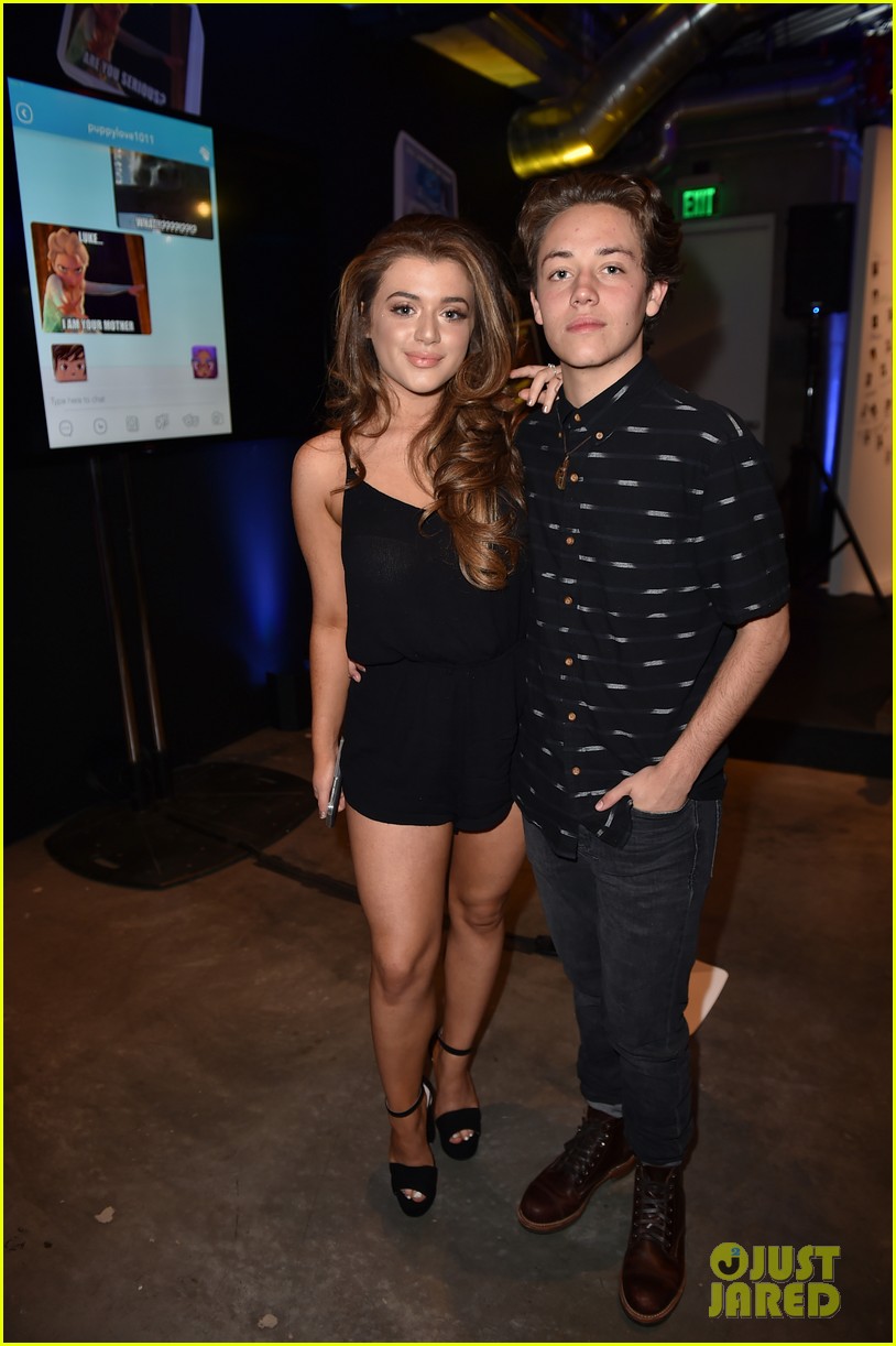 Shameless' Ethan Cutkosky Celebrates Birthday at JJJ's Disney Mix Party Photo 3738194 Photos