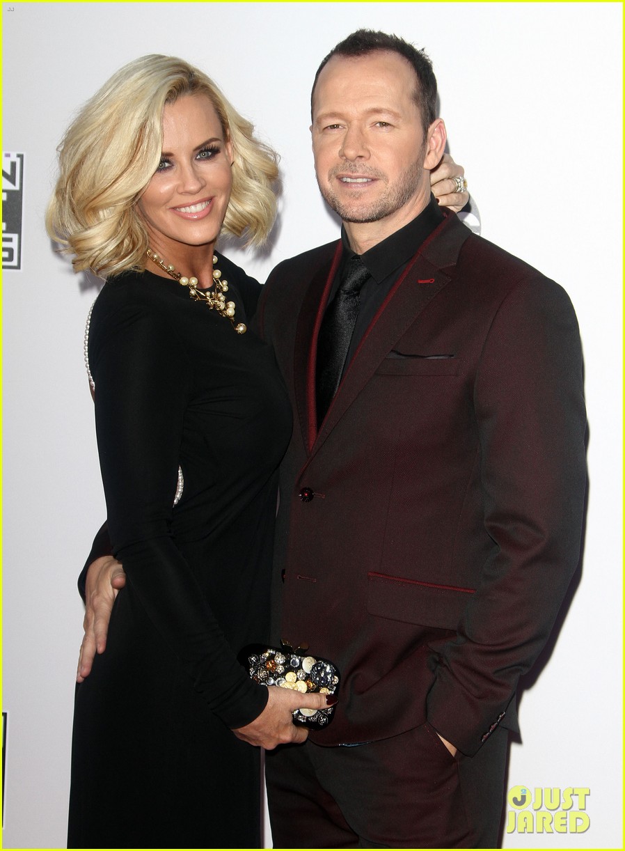 Jenny McCarthy & Husband Donnie Wahlberg Practiced Their New Year's Eve