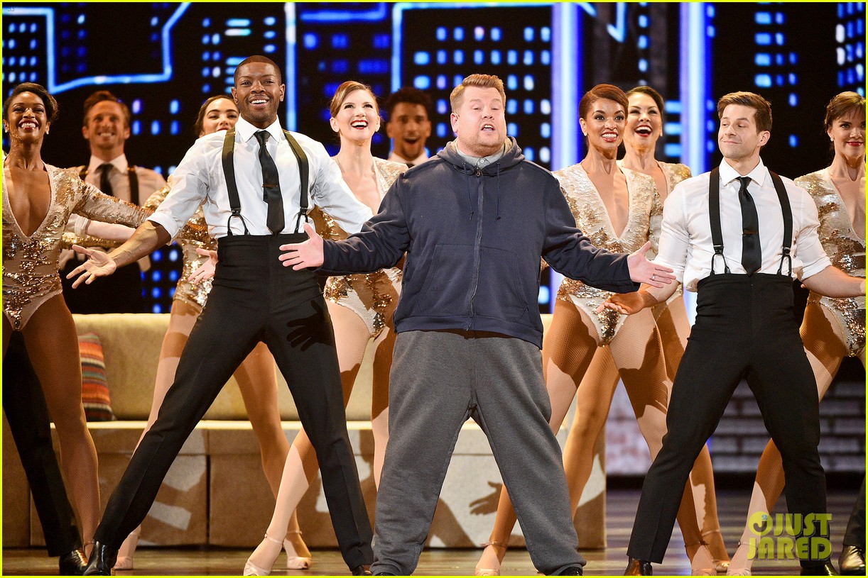 Photo james corden tony awards opening number 2019 07 Photo 4306626