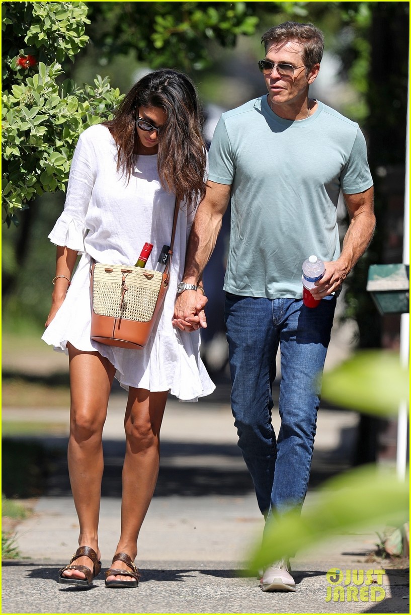 Patrick Whitesell & Pia Miller Look So In Love While Spending Time in Australia Photo 4526320