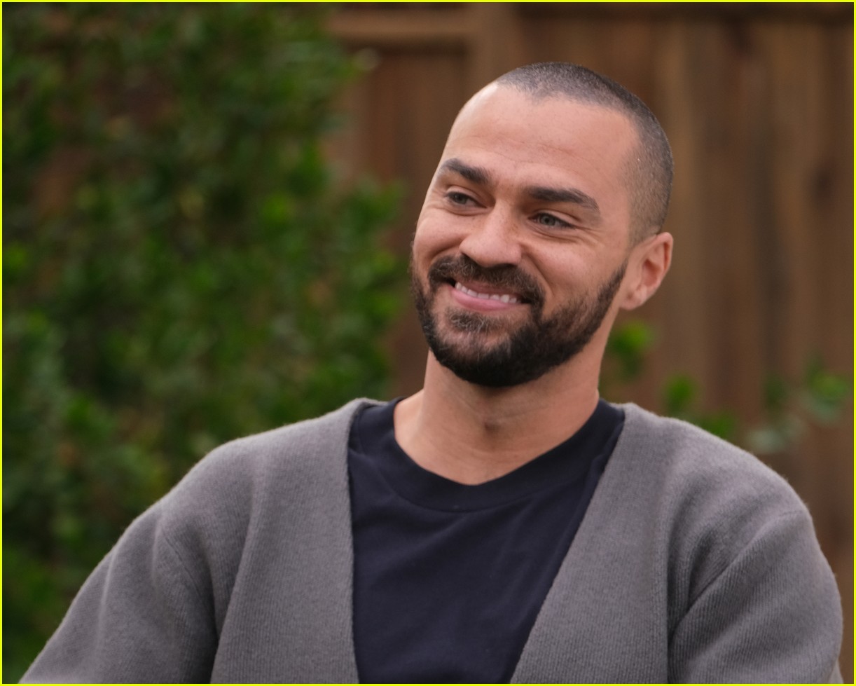 Jesse Williams Talks Possible 'Grey's' Spinoff for Japril, Shares Ellen