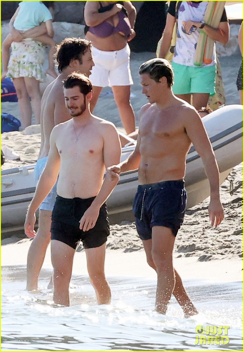 Photo andrew garfield backflips italy vacation 14 Photo 4795047