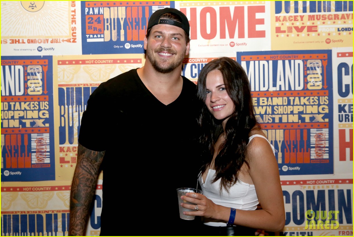 Who Is Taylor Lewan? He's Married With Wife & Kids, But Is Now Confused