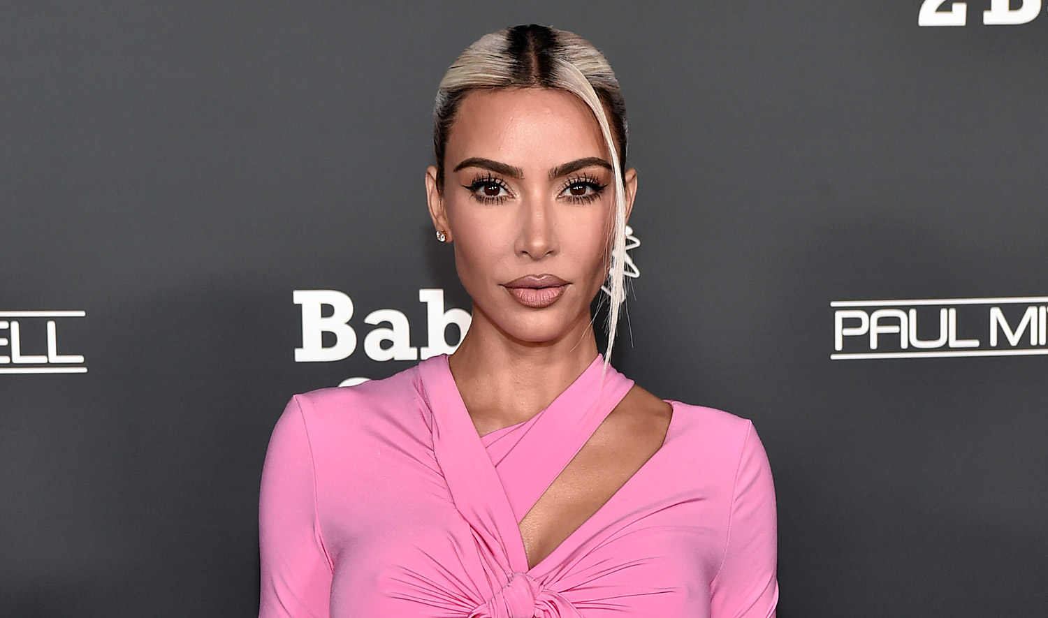 Kim Kardashian Bares Her Backside While 'Looking Back at 22′ TrendRadars