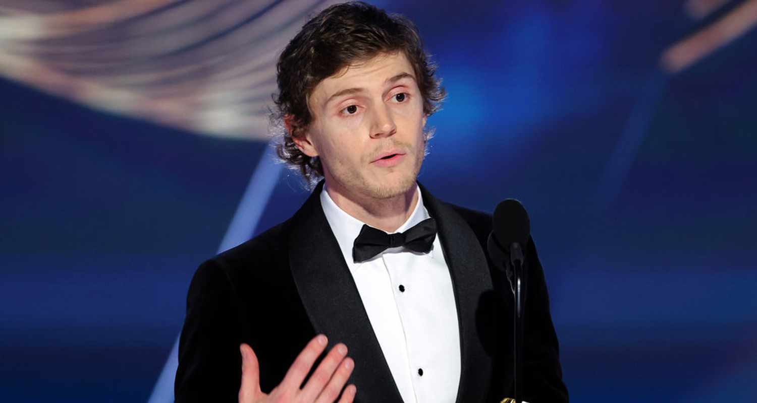 Evan Peters Wins Best Actor for ‘Dahmer’ at Golden Globes 2023 2023