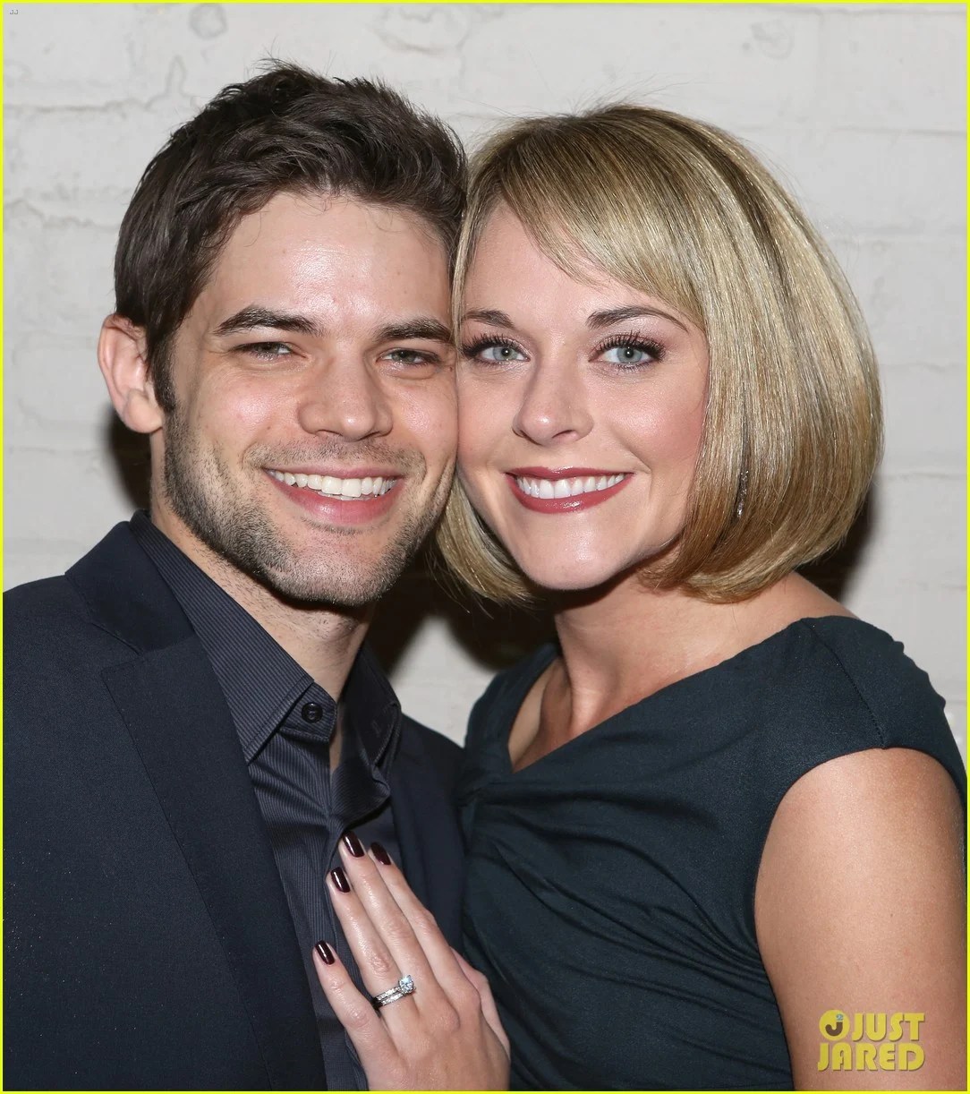 Jeremy Jordan Suits Up for 'Last Five Years' NYC Screening with Wife