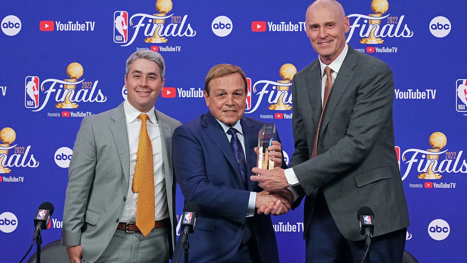 'The Czar' gets his due Mike Fratello receives 2022 Lifetime Achievement Award