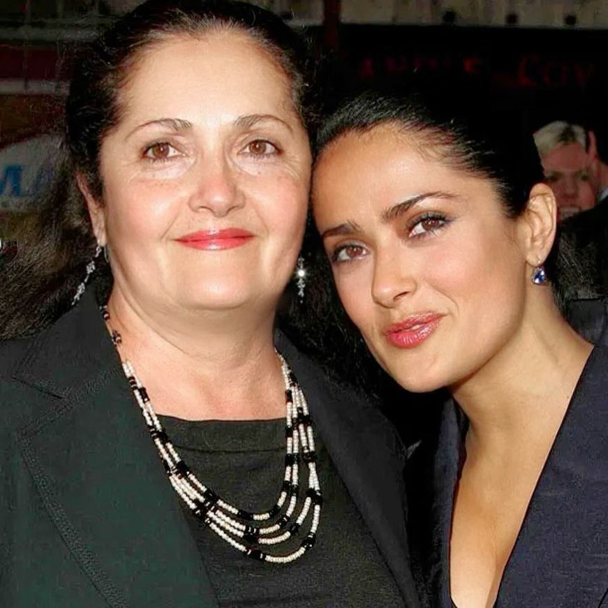 Salma Hayek heredó la belleza de su madre y esta foto es la prueba Fama