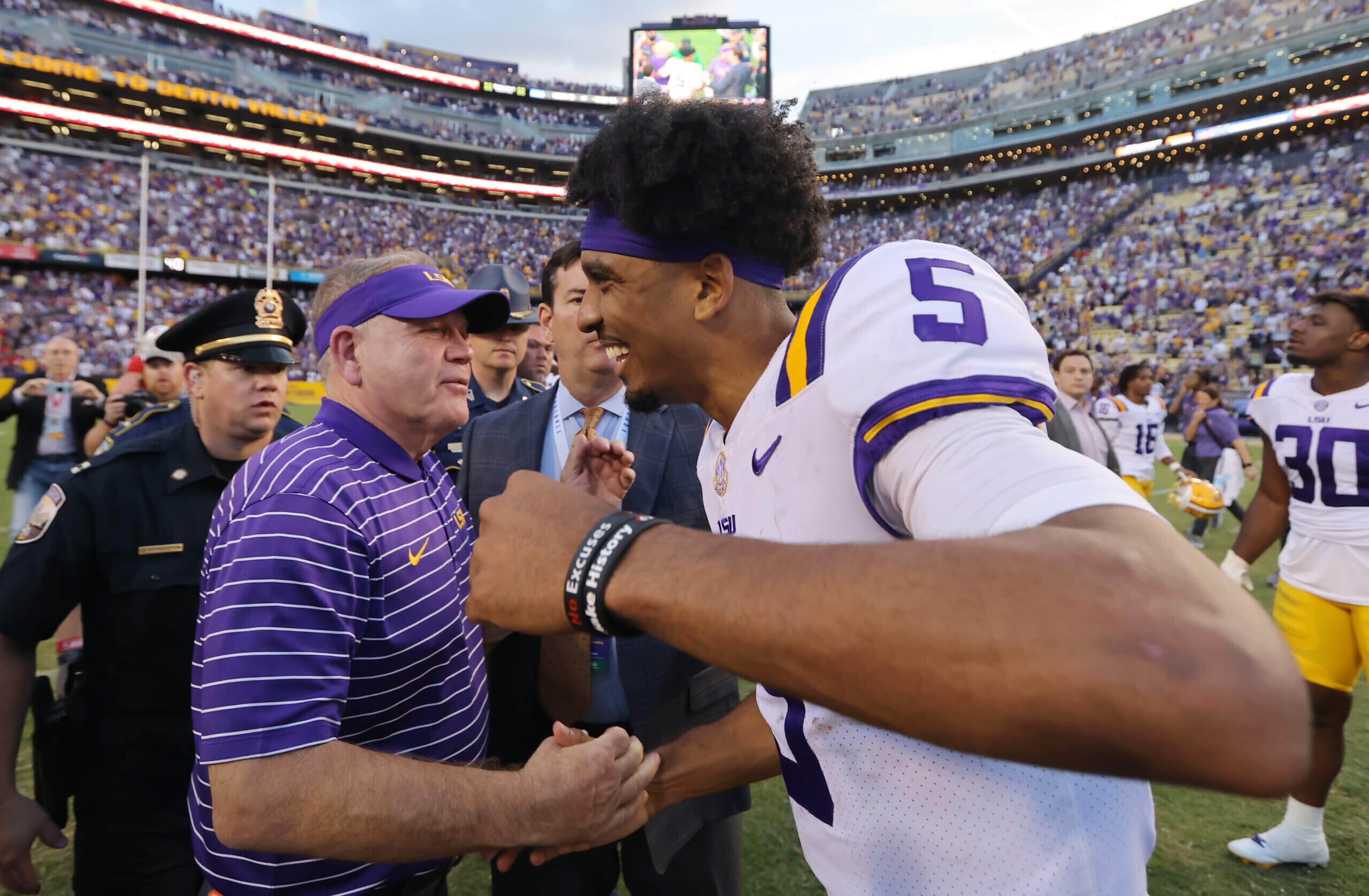 How LSU QB Jayden Daniels remains evenkeeled through his roller