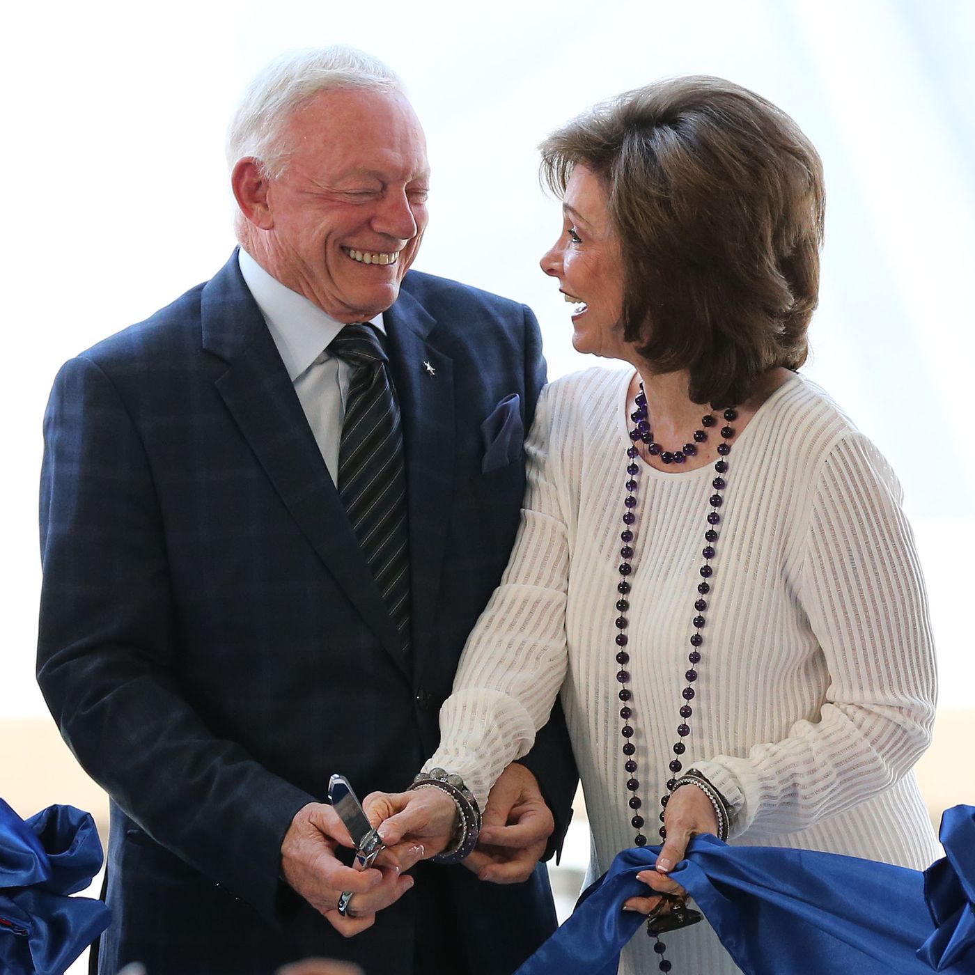 Jerry Jones Wife