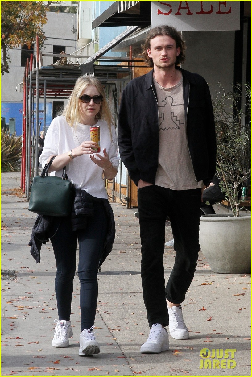 Dakota Fanning & Boyfriend Henry Frye Couple Up for Lunch Date Photo