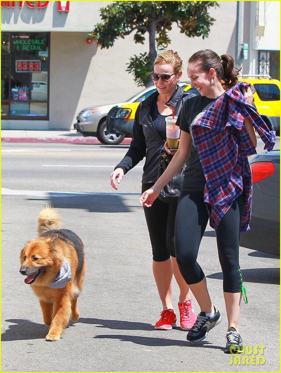 Chelsea Handler Hits the Gym with Her Happy Dog Chunk! Photo 3168562