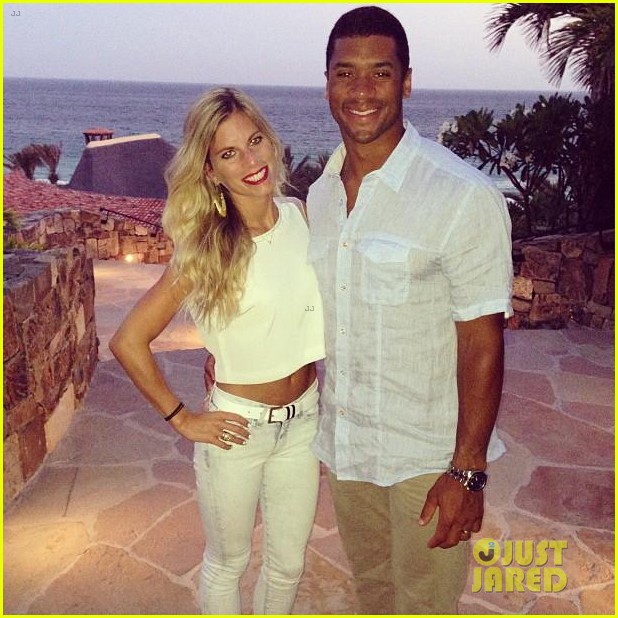 Who is Russell Wilson’s ExWife? Meet Ashton Meem Photo 3292453
