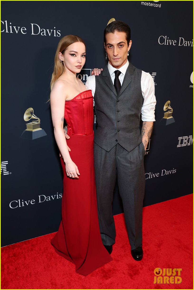 Dove Cameron & Maneskin's Damiano David Kiss, Make Red Carpet Debut at