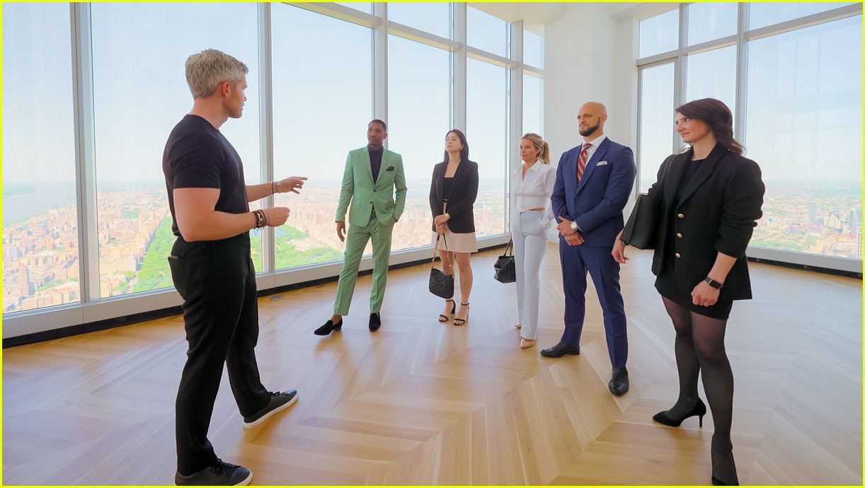 Ryan Serhant's New Netflix Series 'Owning Manhattan' Trailer Debuts, Full Cast Revealed Photo