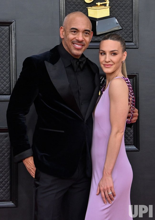 Photo Harvey Mason jr. and Britt Burton Arrive for the 64th Grammy