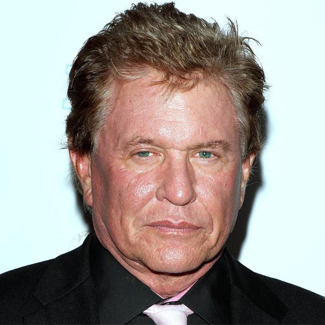 How tall is Tom Berenger? Height of Tom Berenger CELEBHEIGHTS™