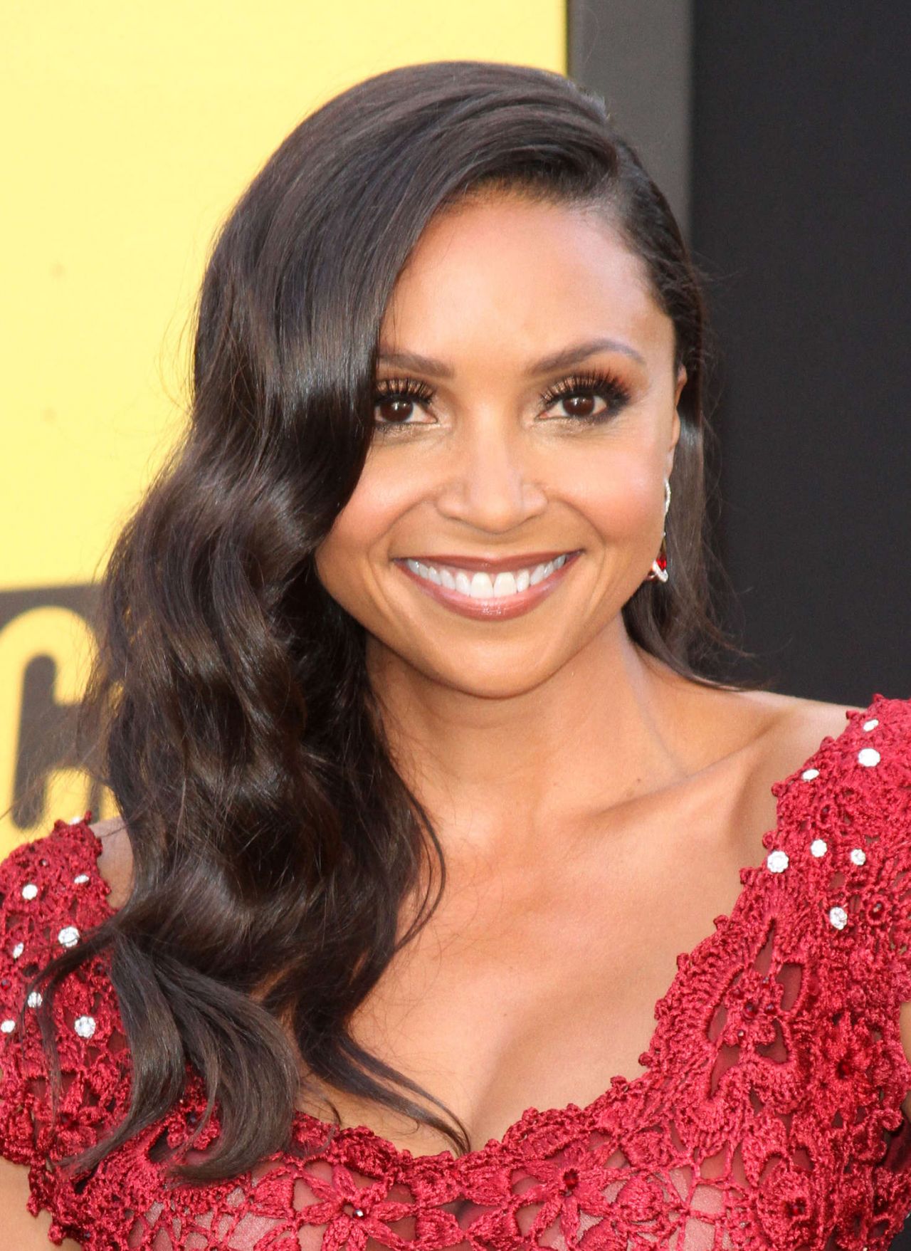 Danielle Nicolet ‘Central Intelligence’ Premiere in Westwood • CelebMafia